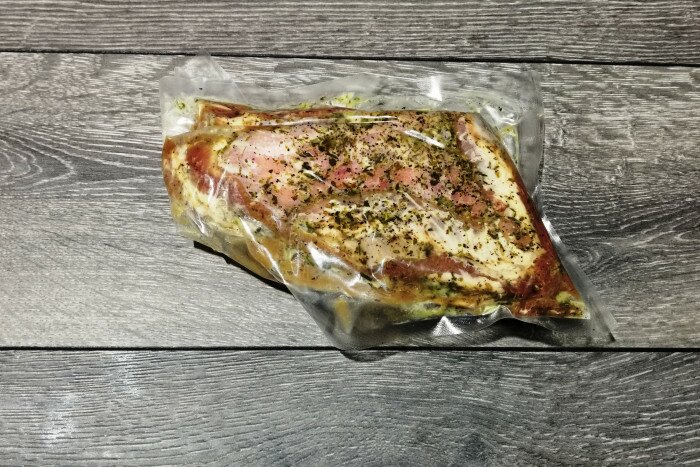 Грудинка ягненка в маринаде